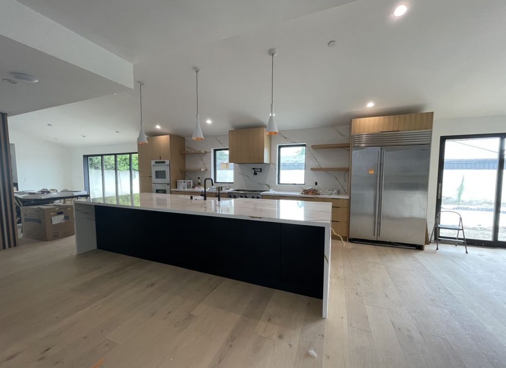 Slide of Select Home Builders