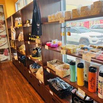 Eggs 'n Things - Interior retail - Breakfast & Brunch Near Me - Honolulu, Hawaii Eggs 'n Things - Interior retail - Breakfast & Brunch Near Me - Honolulu, Hawaii