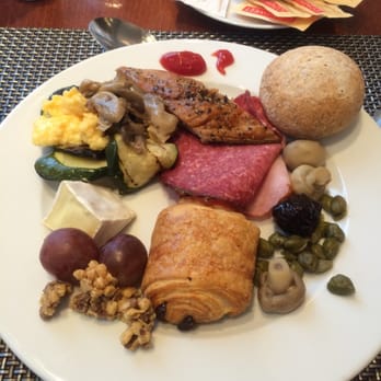 Sheraton Warsaw Hotel - Hotel breakfast at the olive - Hotels Near Me - Warszawa, Massachusetts Sheraton Warsaw Hotel - Hotel breakfast at the olive - Hotels Near Me - Warszawa, Massachusetts