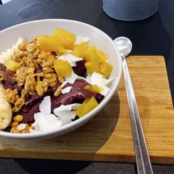 Frankie's - Acai bowl