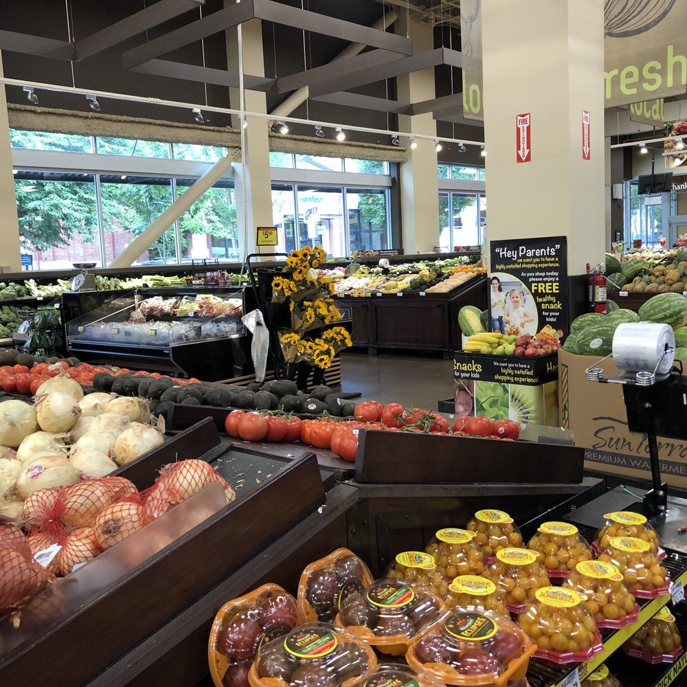 Fred Meyer - Produce section - Grocery Near Me - Portland, Oregon