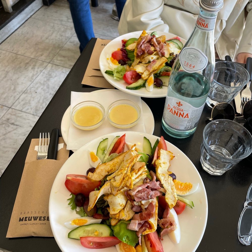 Café Brasserie Meuwese - California salad.  Via Amsterdam - Coffee & Tea Near Me - Amsterdam, New Hampshire
