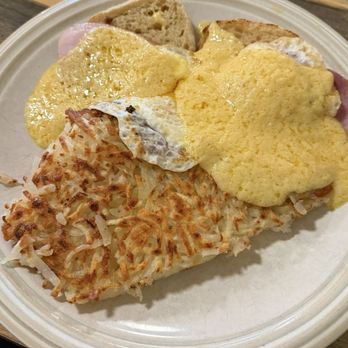 Viddles and Joe - Eggs Benedict - American Near Me - Hackensack, Minnesota Viddles and Joe - Eggs Benedict - American Near Me - Hackensack, Minnesota