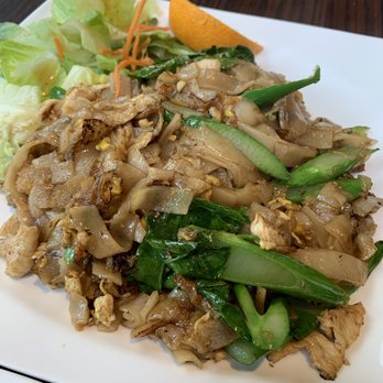 Kacha Thai Bistro - Pad see ew from the lunch section - Thai Near Me - Walnut Creek, California