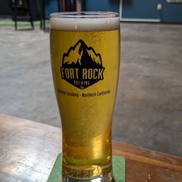 Lake girl American light lager. Nice and refreshing on hot summer days. Lake girl American light lager. Nice and refreshing on hot summer days.