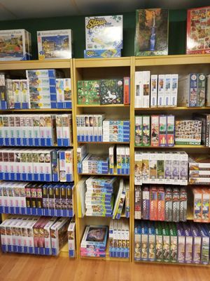 G Willikers Toy Shoppe by null