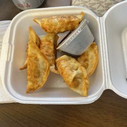 Pearl Chinese Restaurant Plus Carrier Chicken & Seafood - Fried Chicken Dumplings (6)