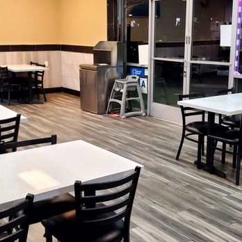 PanPan Wok - Clean Empty Dining Area - Chinese Near Me - San Marcos, California