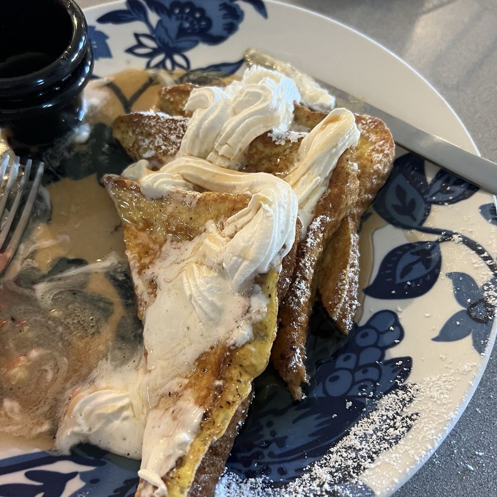 Family TreeTs - Vanilla French toast with powdered sugar, whipped cream, and maple syrup - Breakfast & Brunch Near Me - Clifton Forge, Virginia