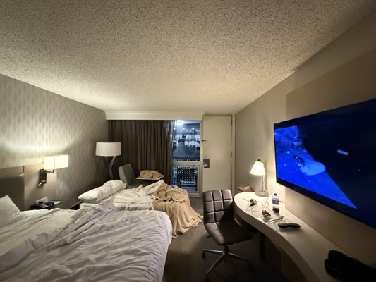 Marriott M Club Lounge by null