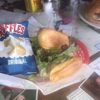 Regina's Kitchen - Jethro - Sandwiches Near Me - Mobile, Alabama