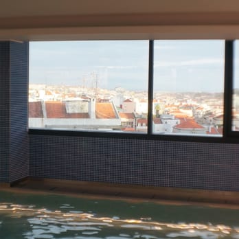 Evolution E.Hotel - The very top floor has a pool, fitness center, and two kinds of saunas all with panoramic views of the city. - Hotels Near Me - Lisbon, 11