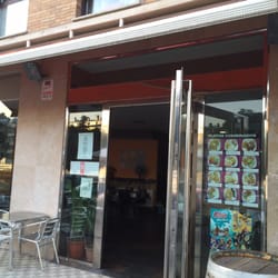 Shan - La entrada no parece la de un restaurante chino