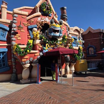 Roger Rabbit's Car Toon Spin - Exterior - Amusement Parks Near Me - Anaheim, California