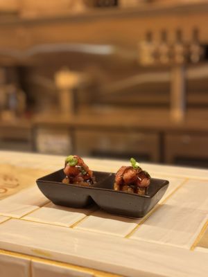 Temakase Hand Roll Bar - 28th St by null