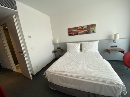 Hilton Garden Inn Stuttgart NeckarPark by null