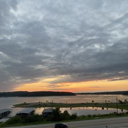 Lake Norfork Resort - Lake Norfolk Sunset from Patio - Hotels Near Me - Henderson, Arkansas