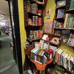 Tree House Books