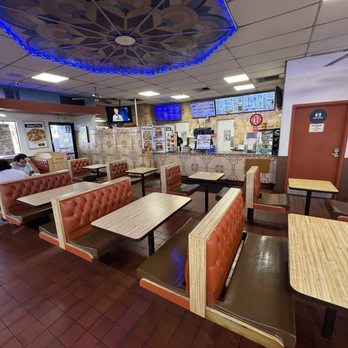 Frostees - Interior - Desserts Near Me - Bakersfield, California