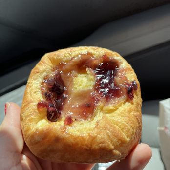 Toluca Bakery - Blueberry danish - Bakeries Near Me - Los Angeles, California