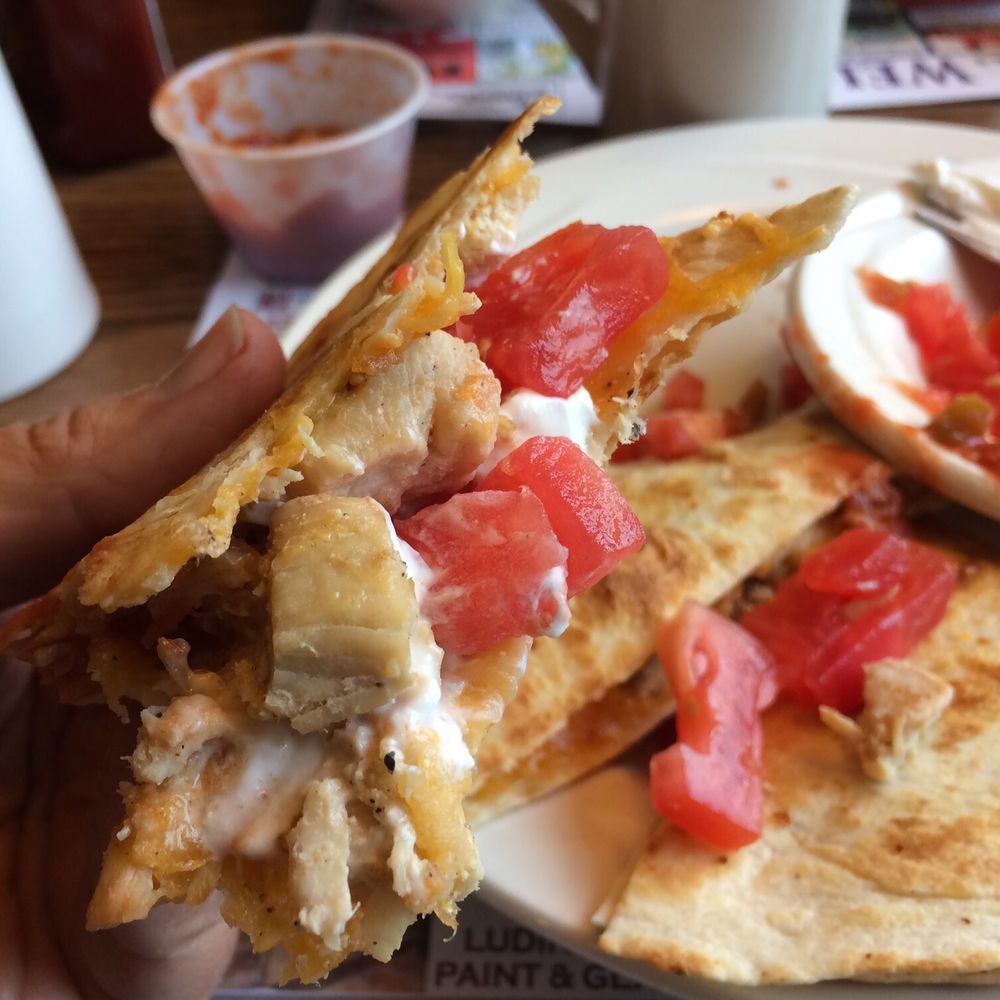 Kuntry Kubbard - My quesadilla had chunks chicken. NOTE:  tomatoes requested by me, it. It comes without. - American Near Me - Ludington, Michigan