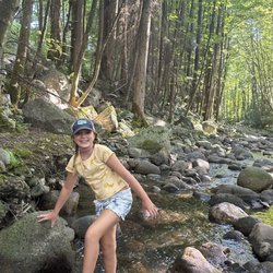 Mosquito Creek Park - Creek hiking