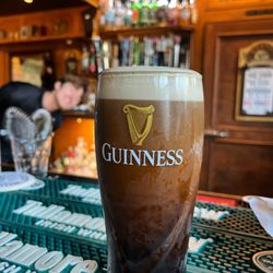 Dargan's Irish Pub and Restaurant - A perfect pint of Guinness