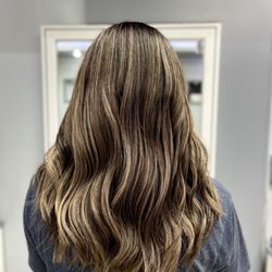 Xinyu Hair Salon - Hair color by Johnny