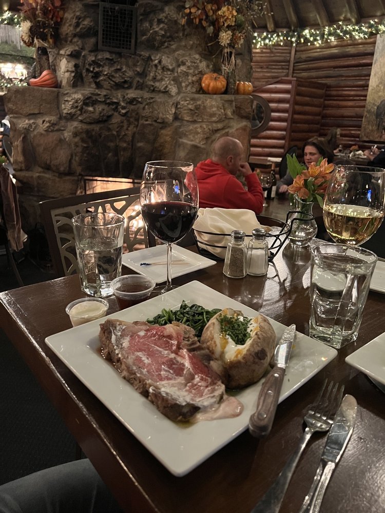 KEYS ON THE GREEN Updated September 2024 62 Photos & 101 Reviews 29614 Upper Bear Creek Rd