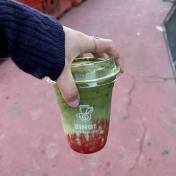 Binge Coffee House - strawberry matcha - Cafes Near Me - Berkeley, California
