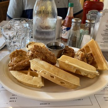 Toast - Chicken and waffles - Breakfast & Brunch Near Me - New Orleans, Louisiana Toast - Chicken and waffles - Breakfast & Brunch Near Me - New Orleans, Louisiana