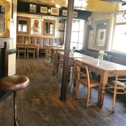 Bell & Crown