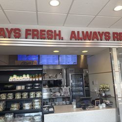 Gus's Carryout