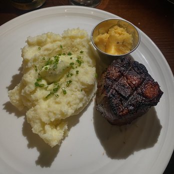 Six Hundredº - Filet Mignon with Mashed Potatoes - Steakhouses Near Me - Winston-Salem, North Carolina