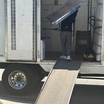 Rigos Delivery Moving & Storage - Movers Near Me - Palmdale, California Rigos Delivery Moving & Storage - Movers Near Me - Palmdale, California