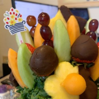 Edible Arrangements - Fruit bouquet - Gift Shops Near Me - Fairview, Texas