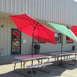 Simple Simon's Pizza - Stockton - Outdoor seating for nice days!