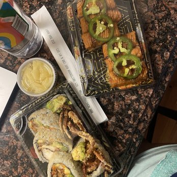 Momoya - Spider roll and Crispy Rice Roll - Sushi Bars Near Me - New York, New York