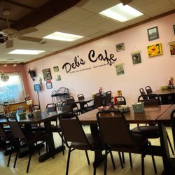 Deb's Cafe - Interior