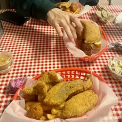 Catfish Meat Pie Plate Mini Crab Cakes