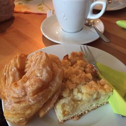Kolonisten Kaffee - Hefe-Apfelstreussel und Spritzkuchen