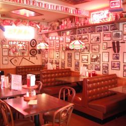 Kacey's Pizza Spot - Home town casual