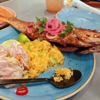 La Famosa - Snapper - Puerto Rican Near Me - Washington, DC, District of Columbia