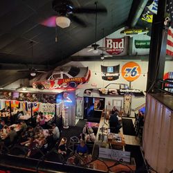 Lancaster's BBQ - View of downstairs from upstairs