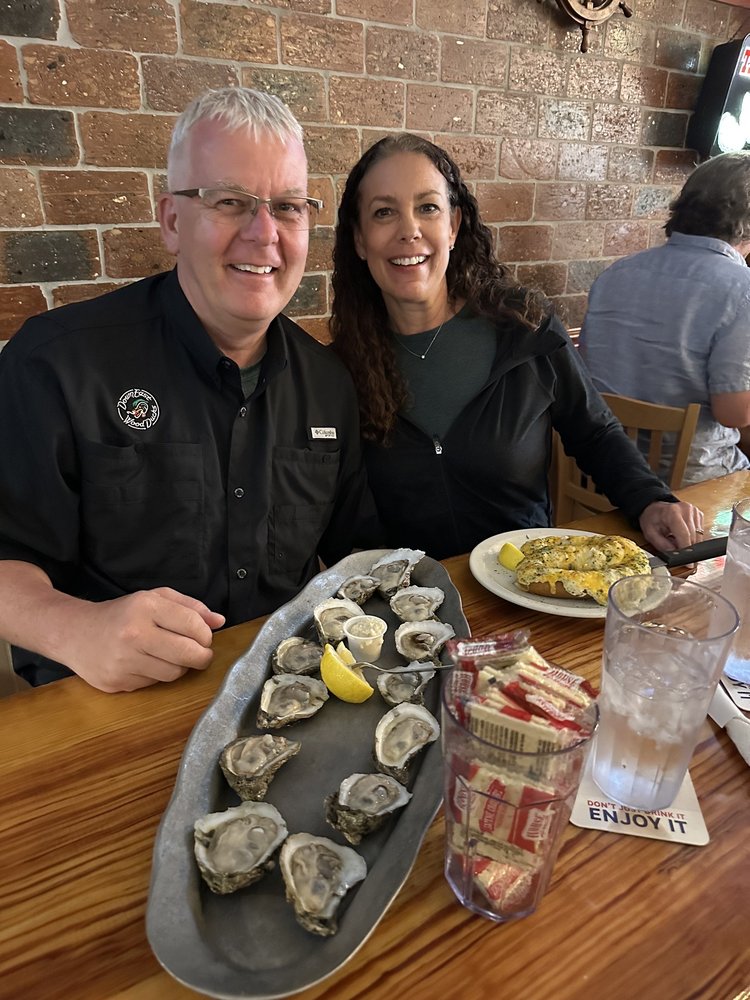 Mj's Raw Bar and Grille