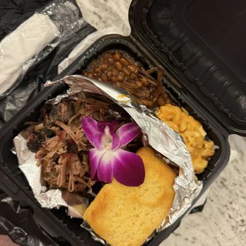 Get lit Catering - Brisket - Food Trucks Near Me Get lit Catering - Brisket - Food Trucks Near Me