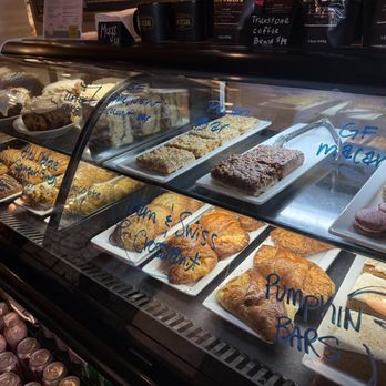 Colossal Cafe - Bakery - American Near Me - Saint Paul, Minnesota