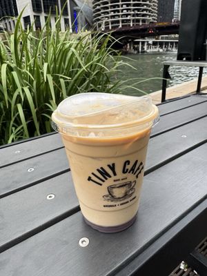 Tiny Tapp & Tiny Café by null