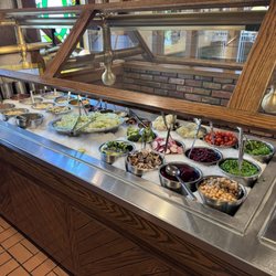 Frontier Grill - Fresh well stocked Salad Bar