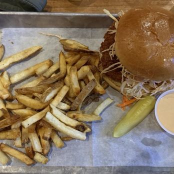 Garrett's Brewing Co. - Fried chicken sandwich - Breweries Near Me - Trumansburg, New York